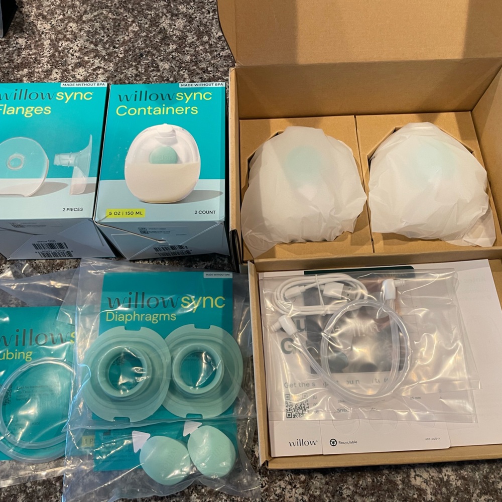 New in Box Willow Sync with extra parts
